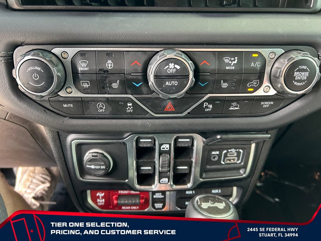 Used 2024 Jeep Wrangler Unlimited Rubicon AWD/4WD image 23
