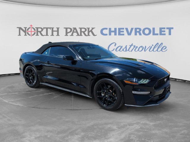 Used 2022 Ford Mustang Premium RWD image 1