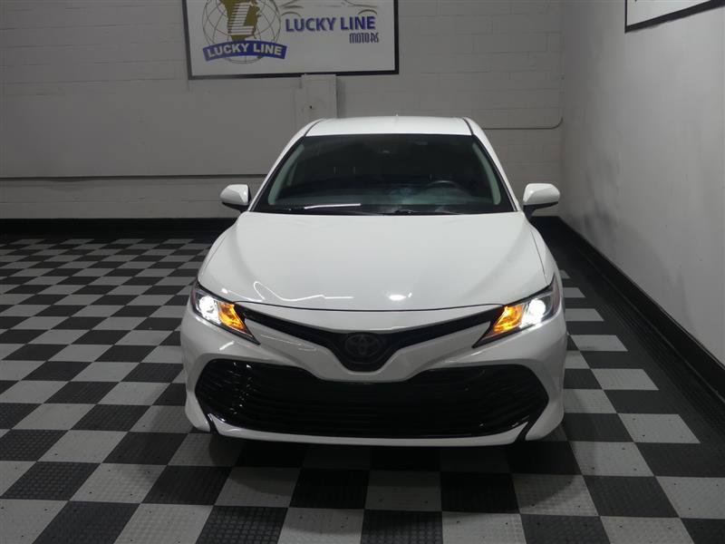 Used 2020 Toyota Camry LE FWD image 3
