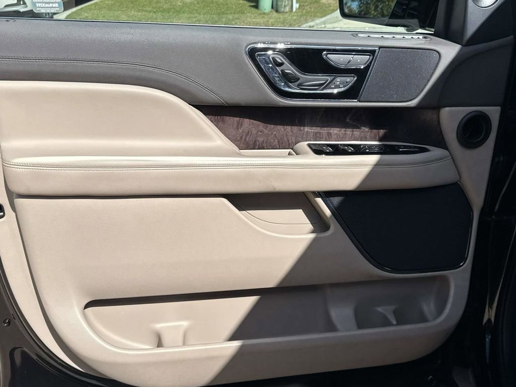 Certified 2024 Lincoln Navigator Reserve image 22