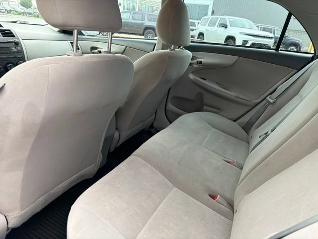 Used 2012 Toyota Corolla L FWD image 23