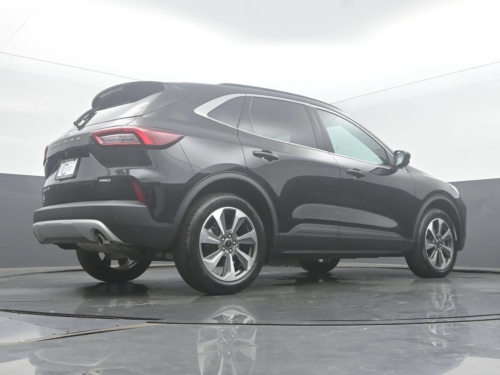 Used 2025 Ford Escape Platinum AWD/4WD image 52