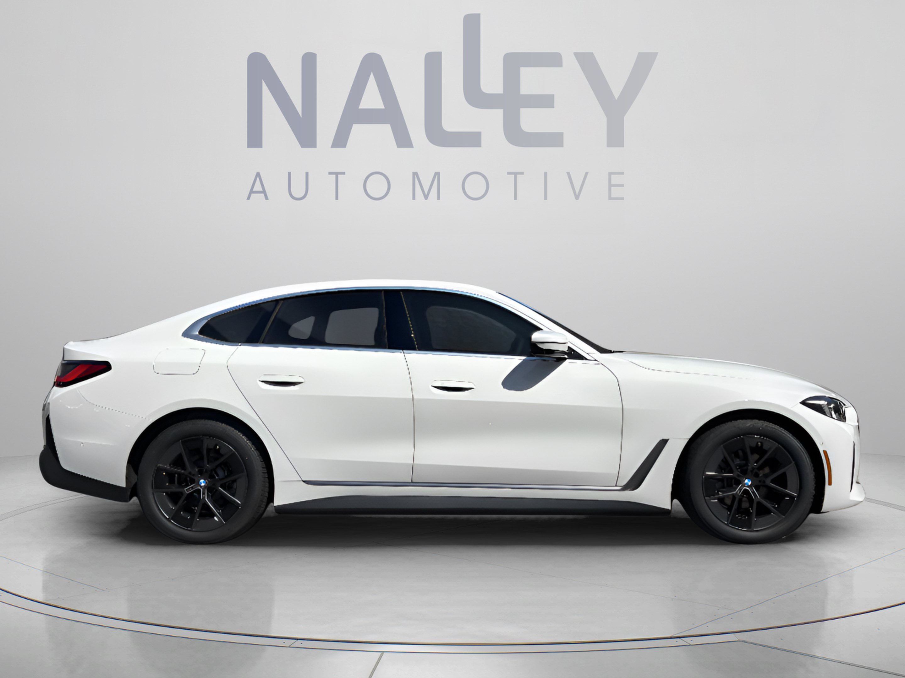 Used 2026 BMW i4 eDrive40 w/ Parking Assistance Package RWD image 4