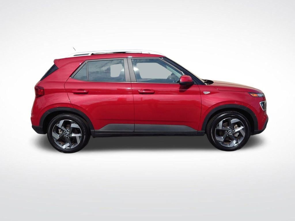 Certified 2023 Hyundai Venue Limited FWD image 8