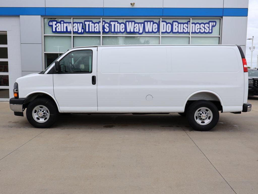 New 2026 Chevrolet Express 3500 Extended w/ Driver Convenience Package RWD image 7