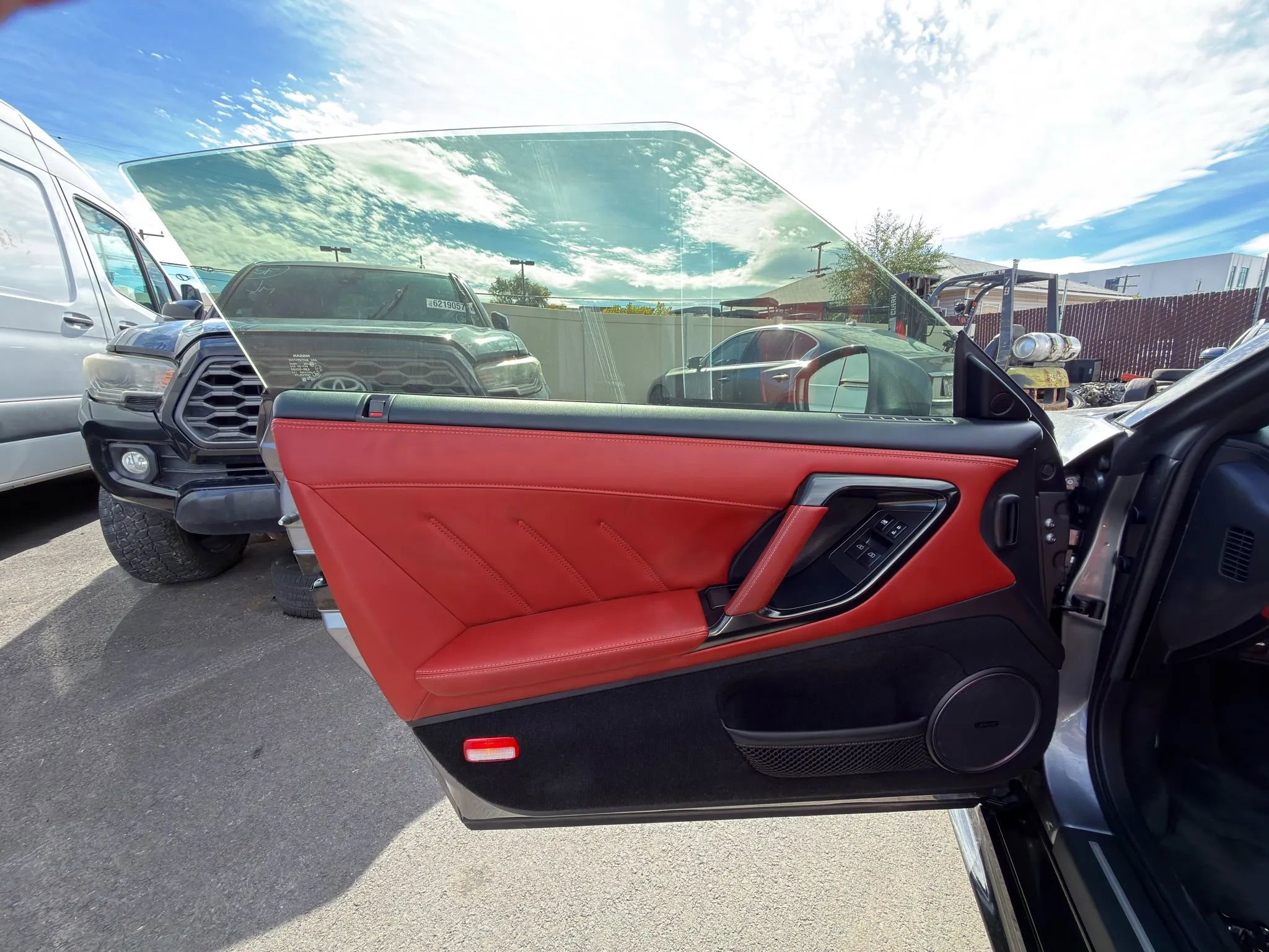 Used 2024 Nissan GT-R Premium w/ Premium Interior Package image 32