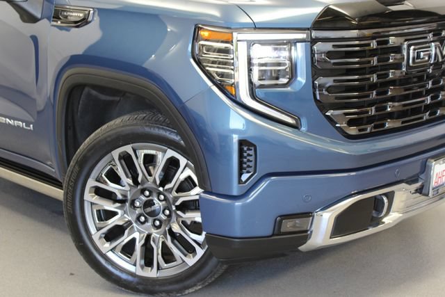Used 2025 GMC Sierra 1500 Denali Ultimate AWD/4WD image 2