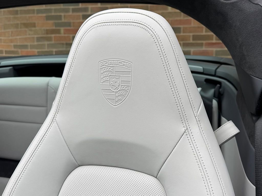 Certified 2024 Porsche 911 Targa 4S w/ Premium Package image 19