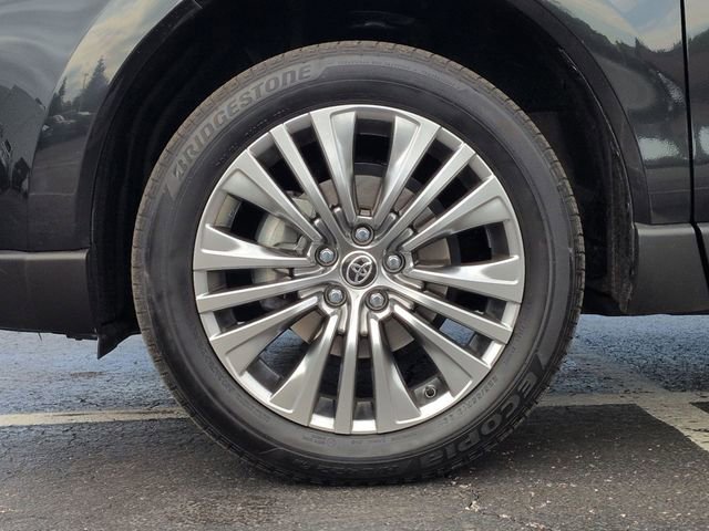 Certified 2024 Toyota Venza Limited AWD/4WD image 12