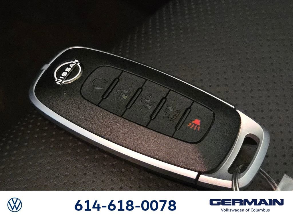 Used 2024 Nissan Rogue Platinum image 41