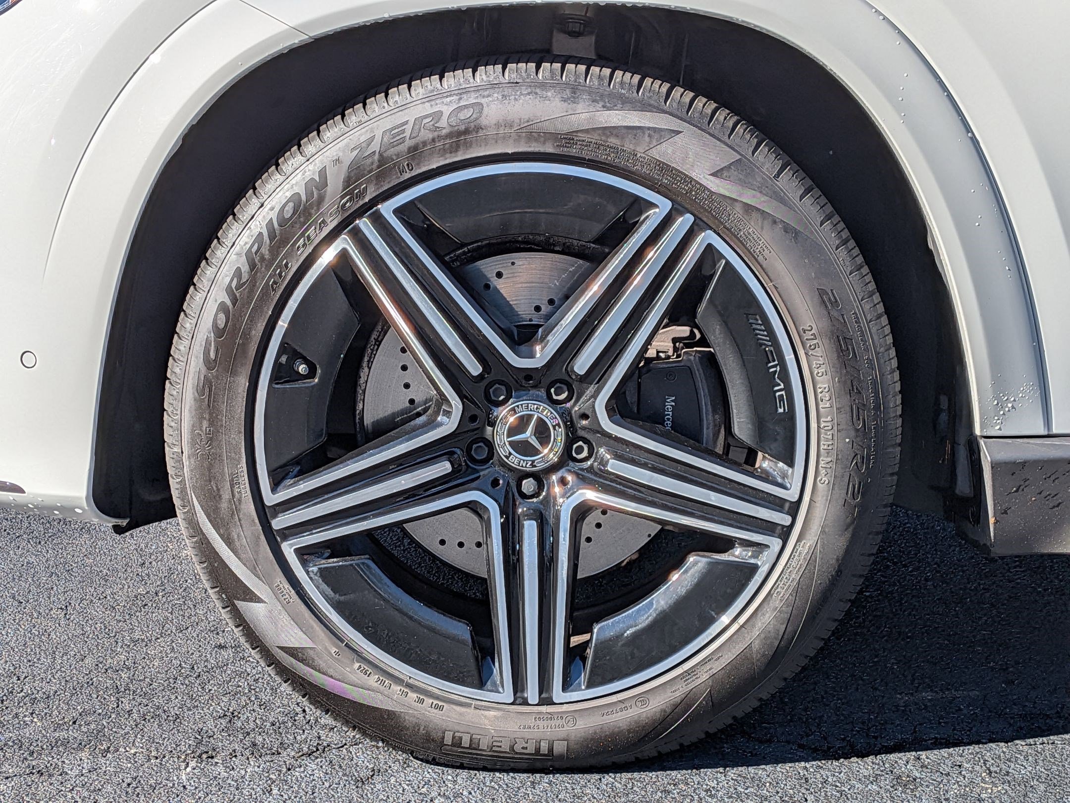 Certified 2024 Mercedes-Benz GLE 450 4MATIC w/ AMG Line Exterior image 13