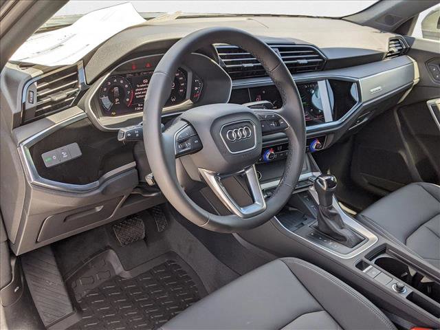New 2025 Audi Q3 2.0T Premium image 3