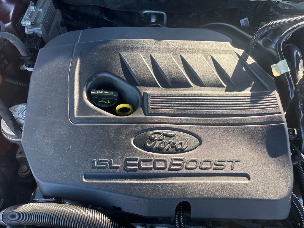 Used 2017 Ford Fusion SE w/ Equipment Group 201A image 28