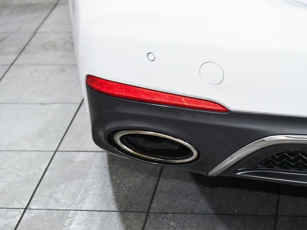 Used 2020 Genesis G70 3.3T w/ Prestige Package image 82