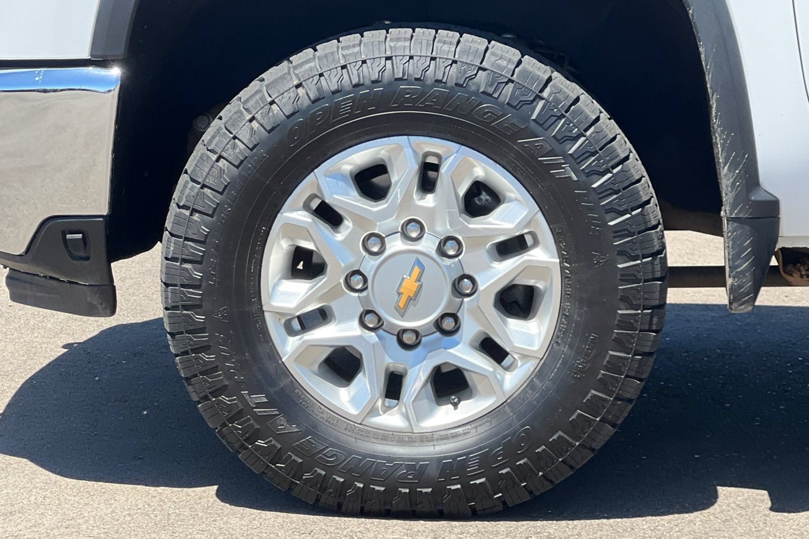 Used 2024 Chevrolet Silverado 2500 LTZ AWD/4WD image 26