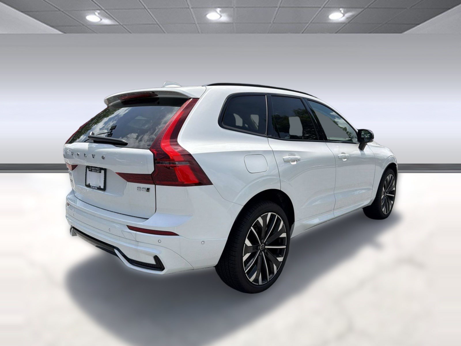 New 2026 Volvo XC60 B5 Ultra w/ Climate Package AWD/4WD image 9