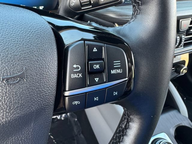 Used 2025 Ford Escape Platinum FWD image 23