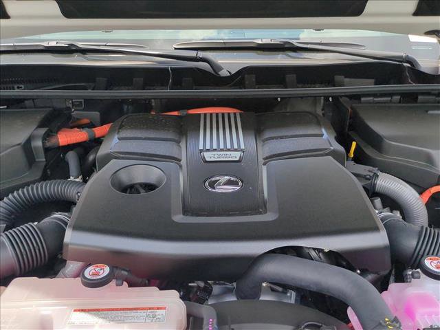 New 2025 Lexus LX 700h Luxury image 16