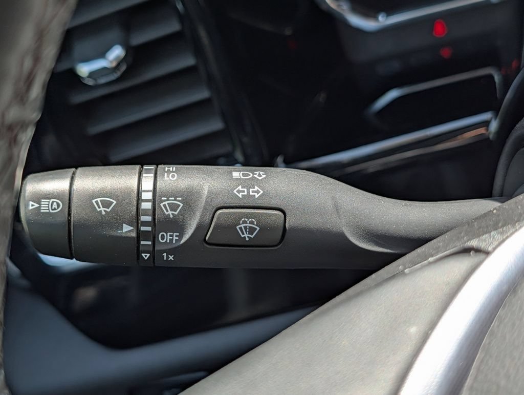 Used 2024 GMC Sierra 1500 SLT AWD/4WD image 44