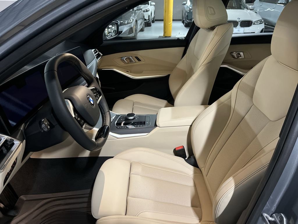 New 2025 BMW 330i xDrive Sedan w/ Convenience Package image 11