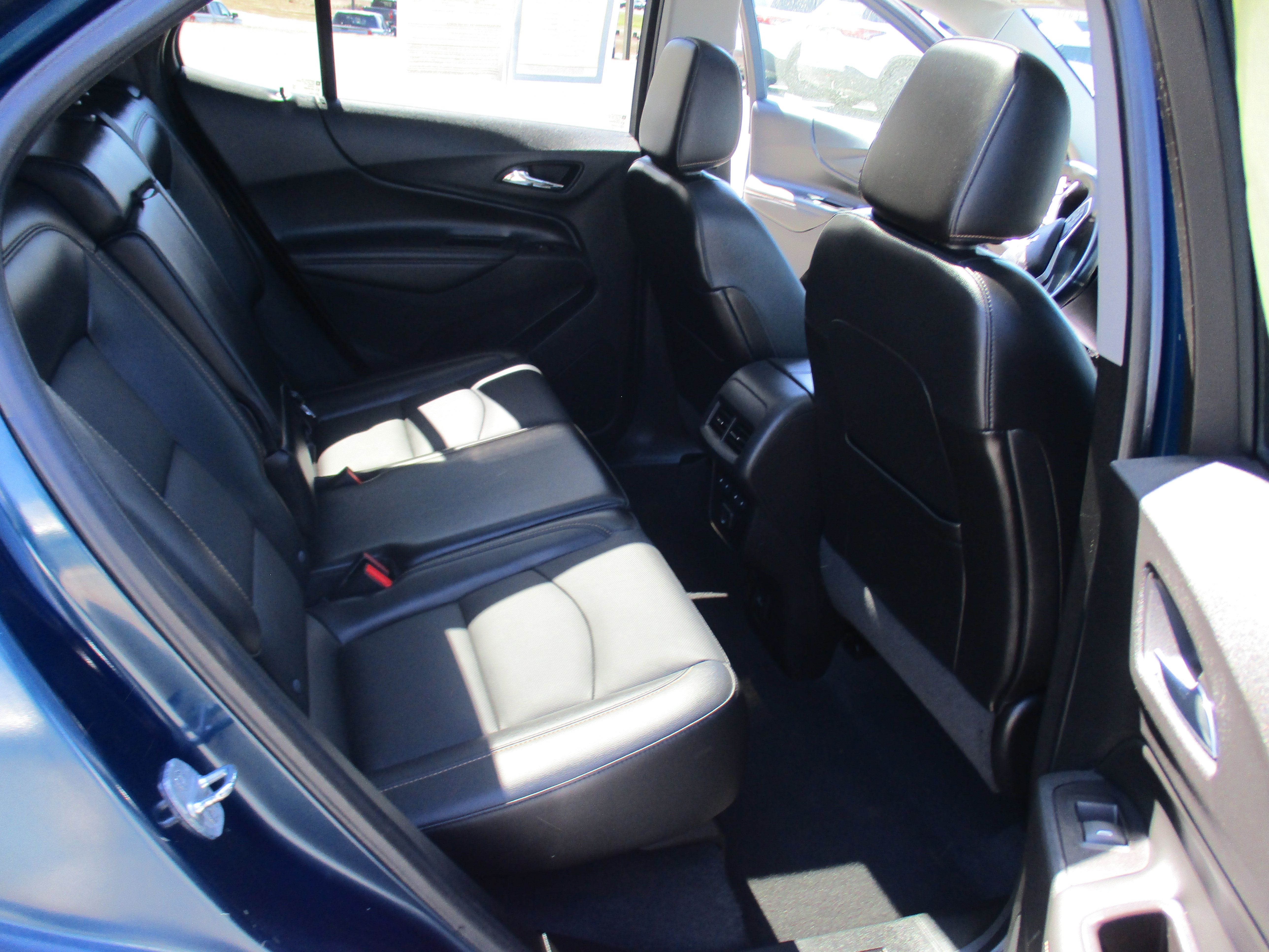 Used 2019 Chevrolet Equinox Premier image 14