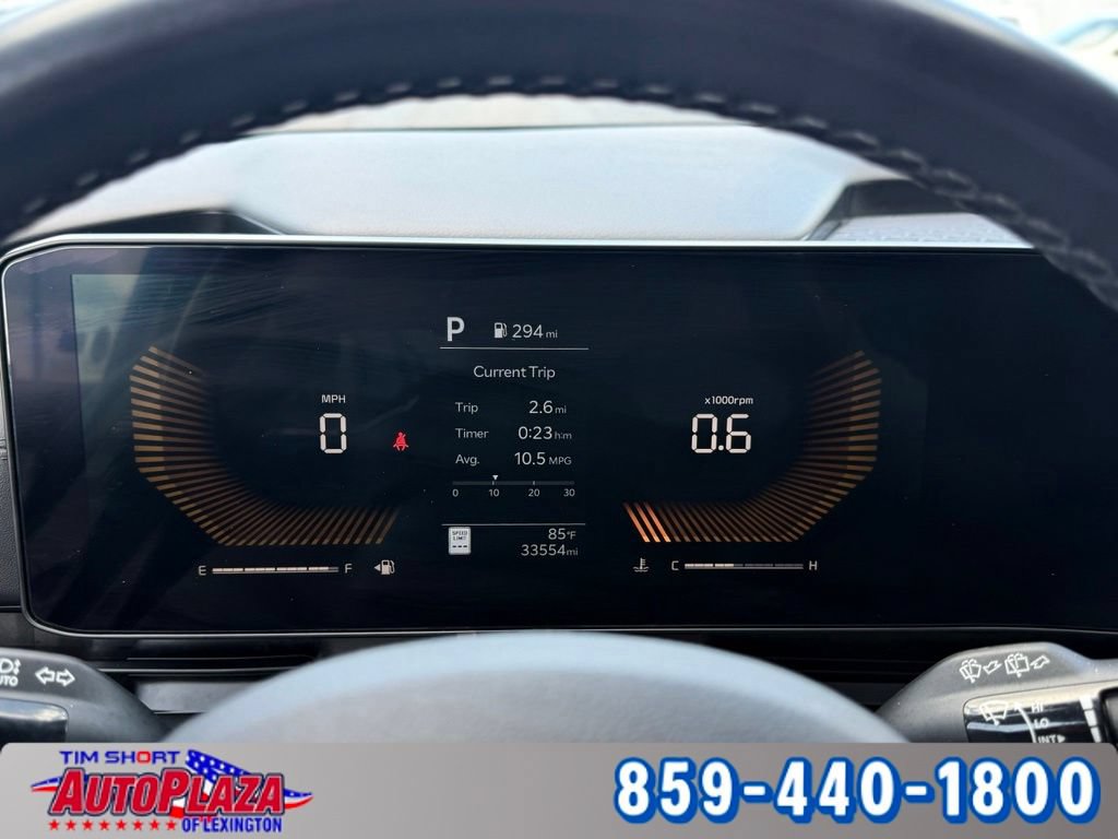 Used 2025 Kia Carnival FWD image 4