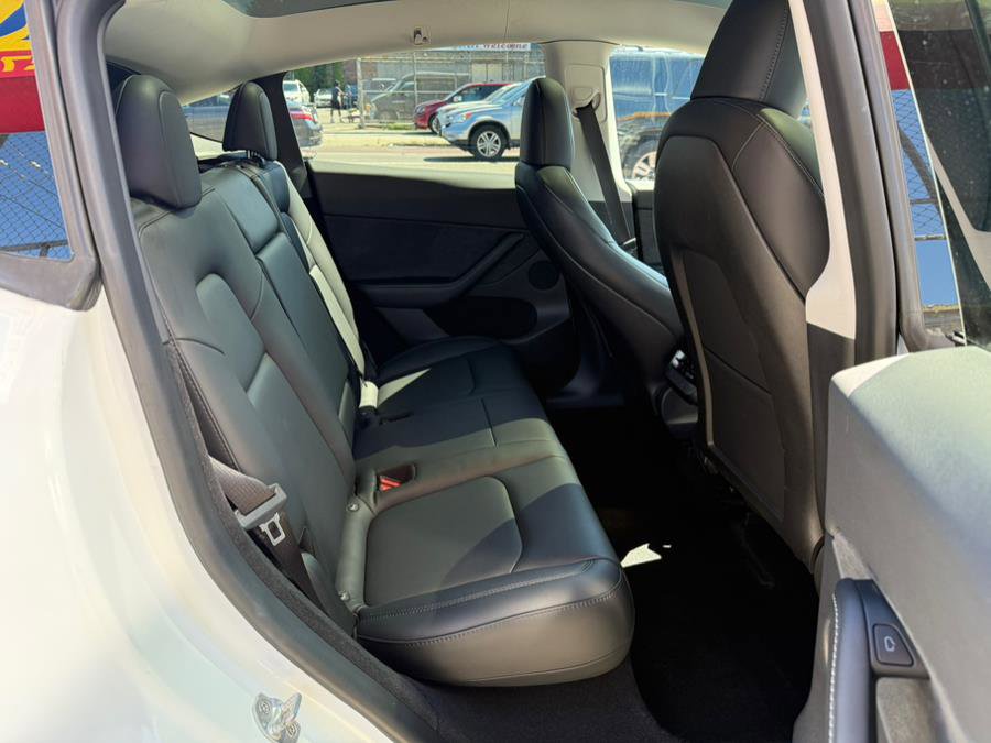 Used 2023 Tesla Model Y Long Range image 10