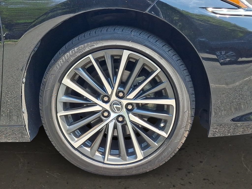 Used 2023 Lexus ES 250 w/ Premium Package AWD/4WD image 9