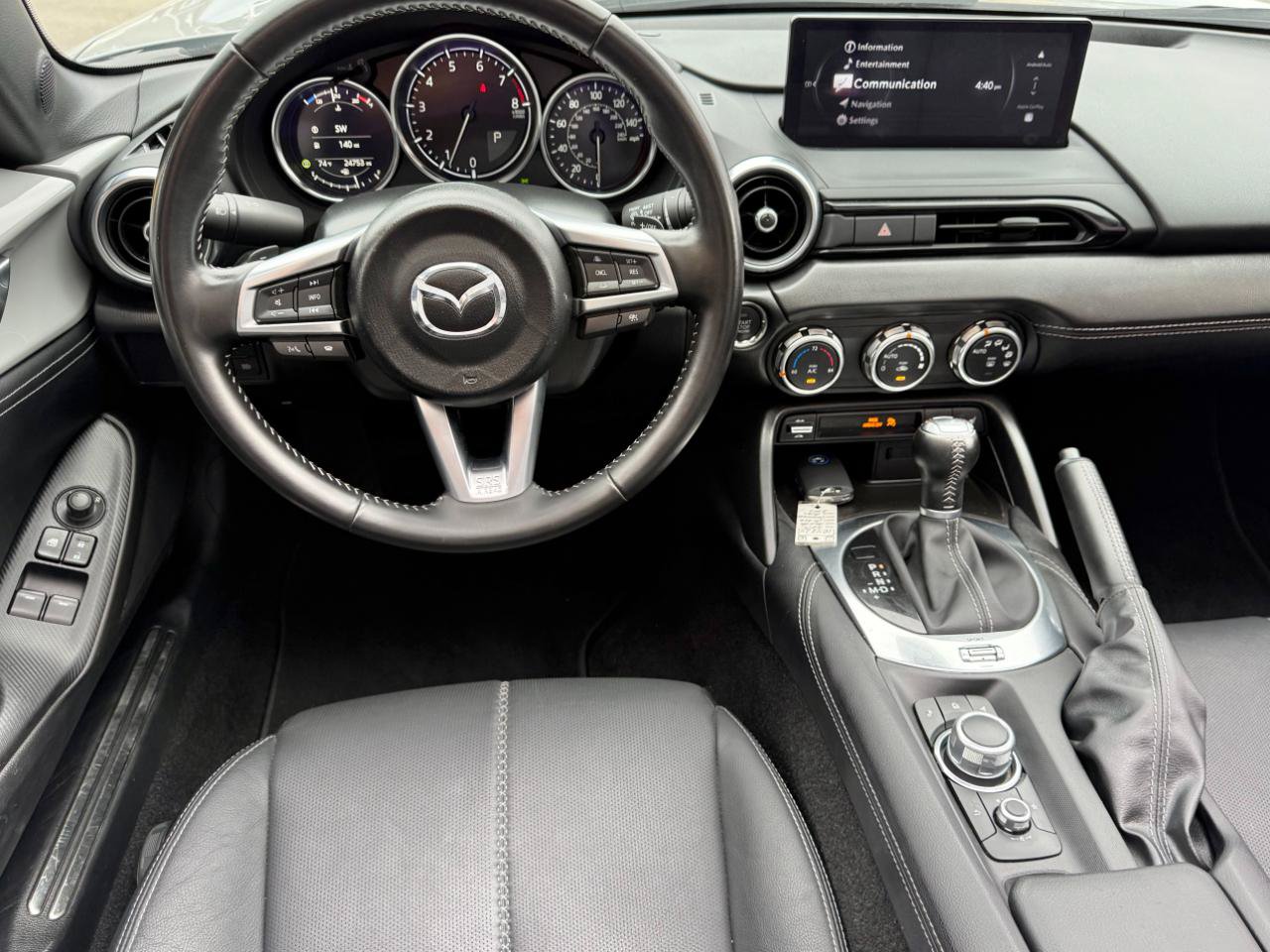 Used 2025 MAZDA MX-5 Miata RF Grand Touring RWD image 11