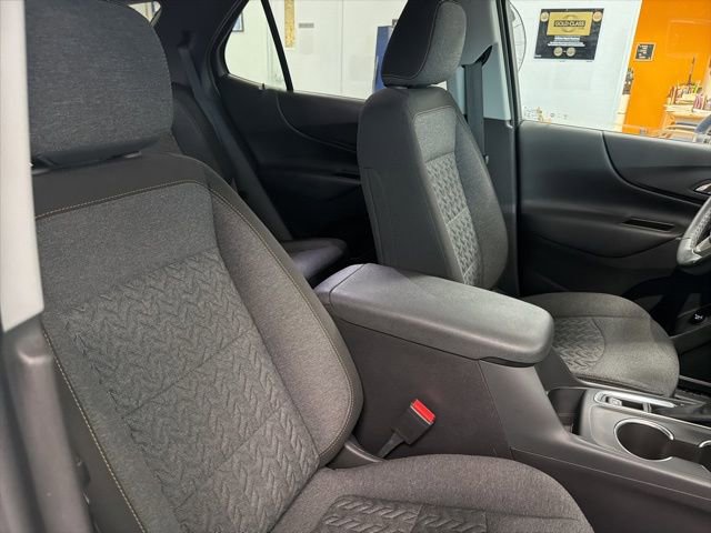 Used 2024 Chevrolet Equinox LT image 30