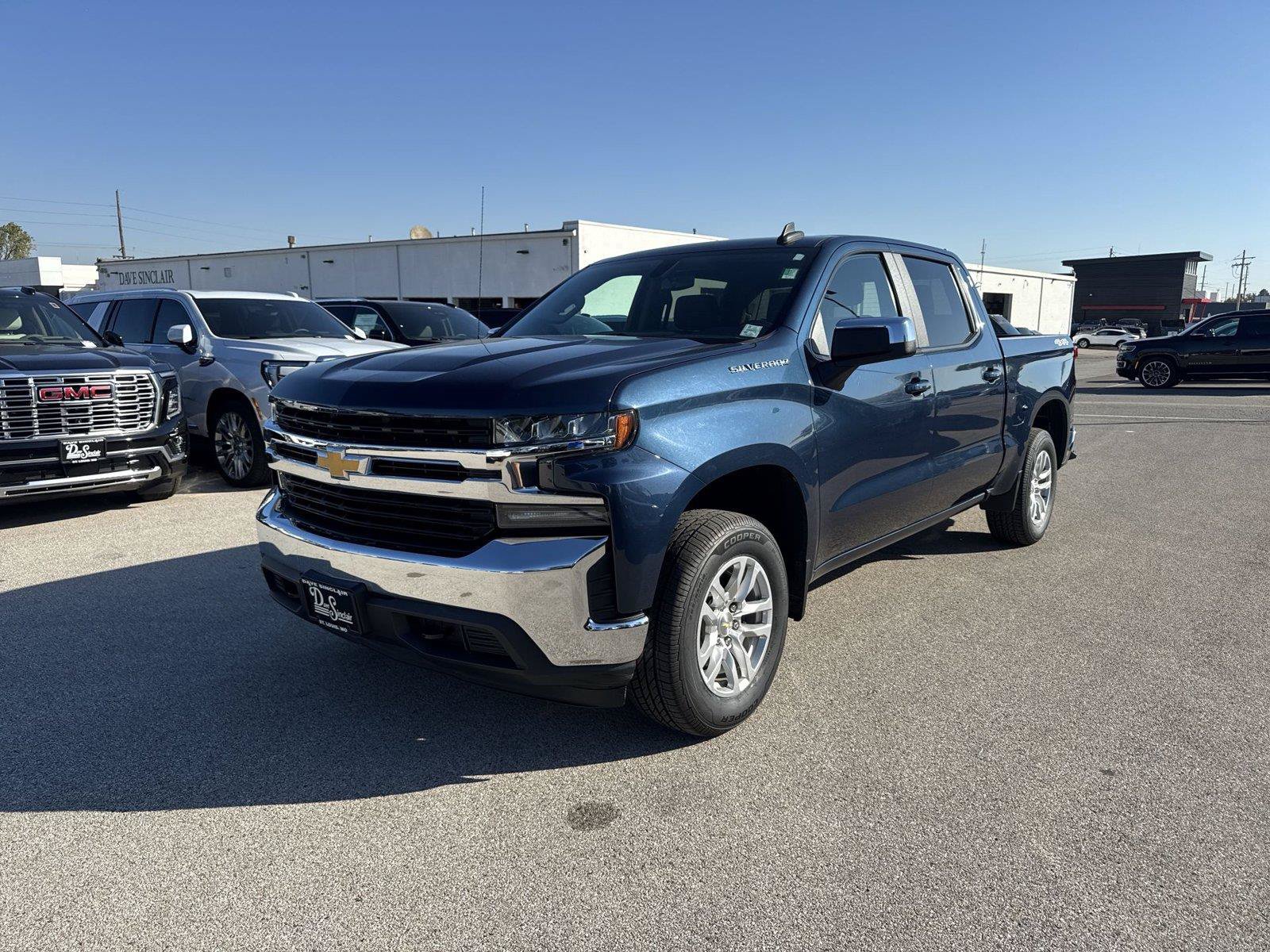 Used 2020 Chevrolet Silverado 1500 LT w/ All-Star Edition AWD/4WD image 1
