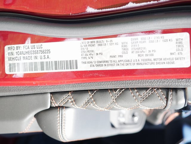 New 2025 Jeep Grand Cherokee Summit image 23