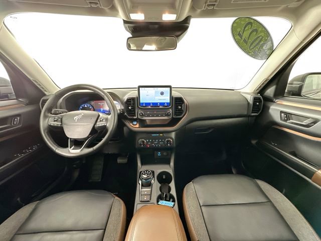 Used 2022 Ford Bronco Sport Outer Banks w/ Tech Package AWD/4WD image 3