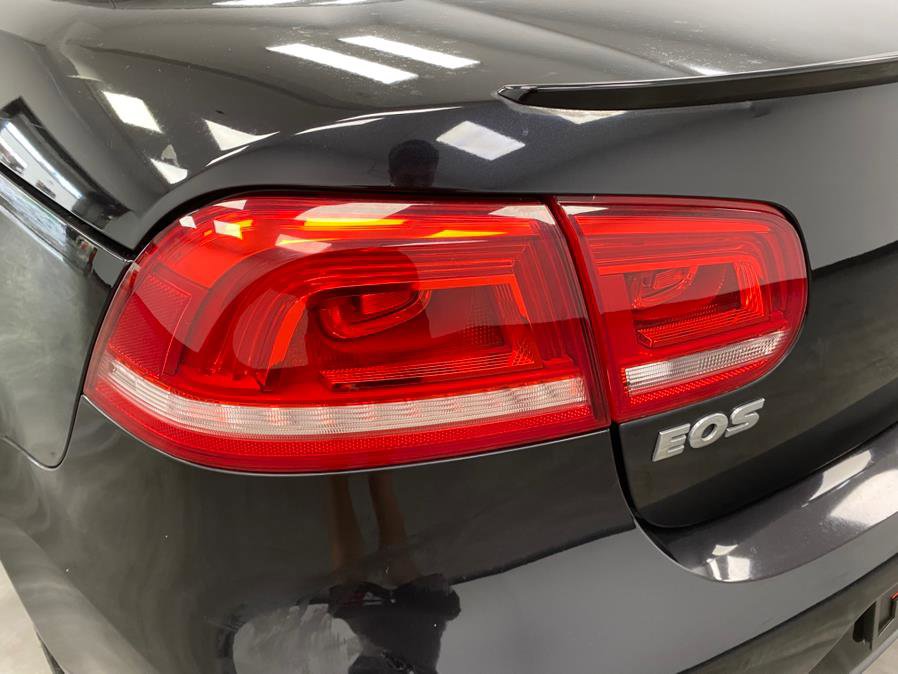 Used 2016 Volkswagen Eos Komfort image 21
