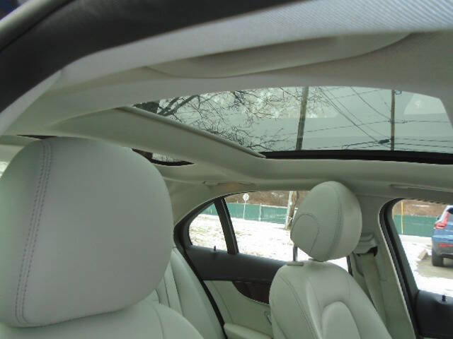 Used 2016 Mercedes-Benz C 300 4MATIC Sedan image 15