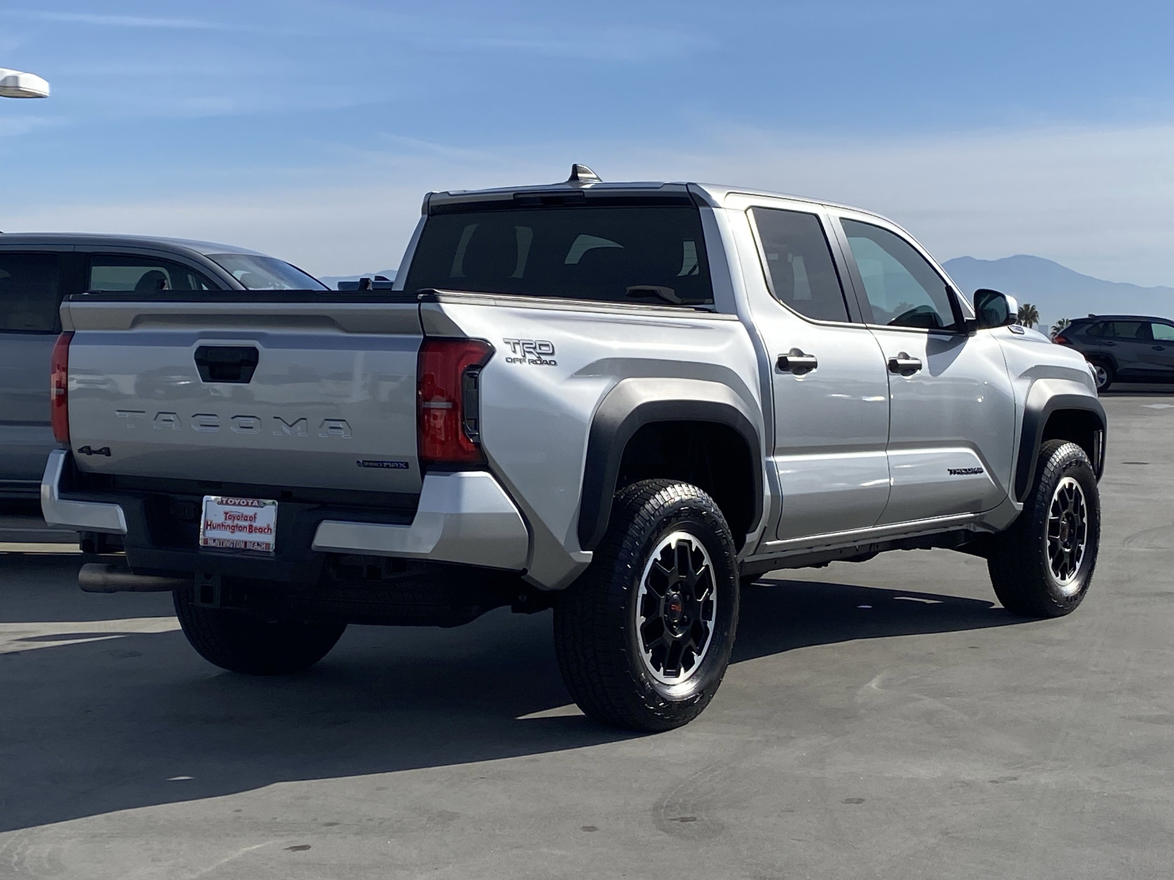 Certified 2025 Toyota Tacoma TRD Off-Road image 3