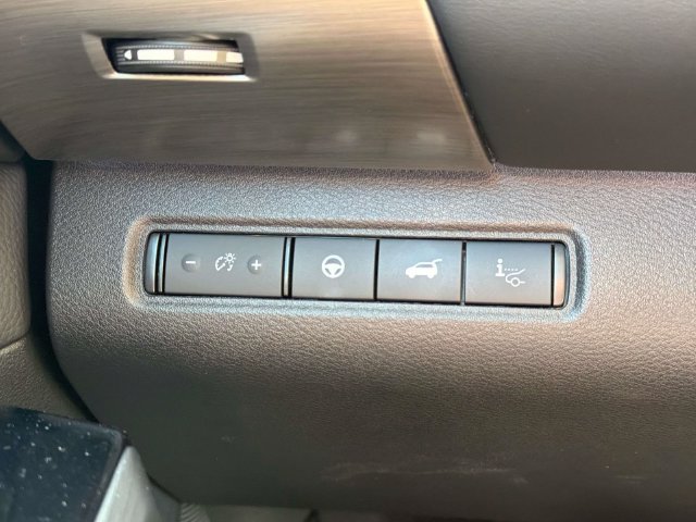 Used 2025 Nissan Pathfinder Platinum w/ Cargo Package FWD image 30