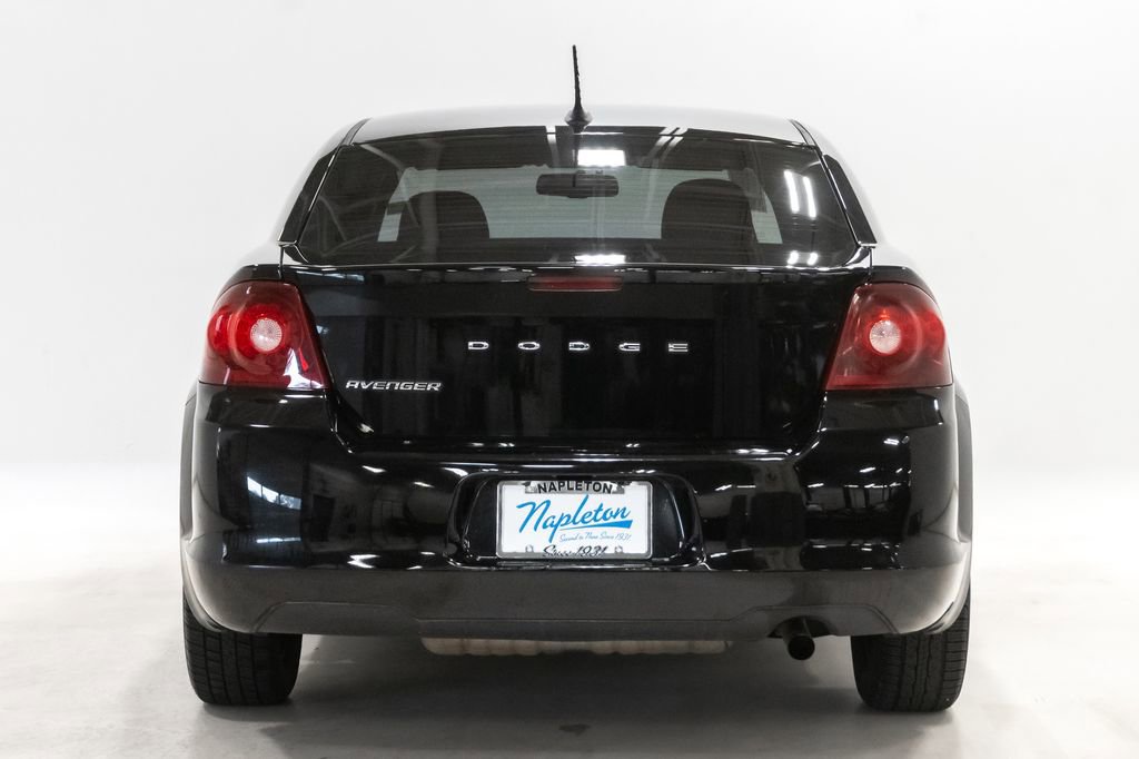 Used 2014 Dodge Avenger SE FWD image 24