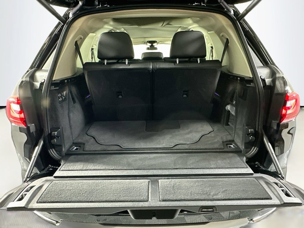 Used 2022 BMW X7 xDrive40i w/ Premium Package AWD/4WD image 28