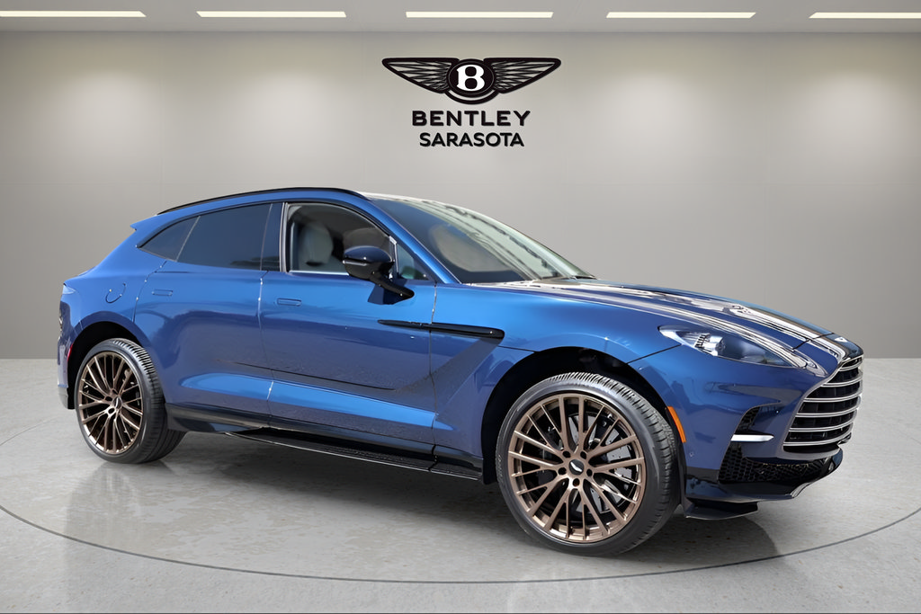 Used 2025 Aston Martin DBX 707 AWD/4WD image 7