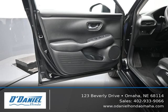 Used 2024 Honda HR-V LX image 23