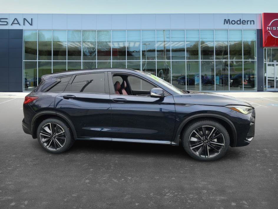 Used 2023 INFINITI QX50 Sport image 3