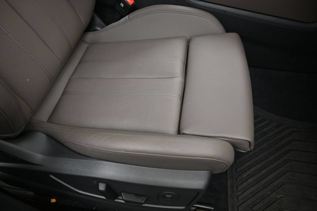 Used 2025 Audi Q5 Premium Plus w/ Premium Plus AWD/4WD image 12