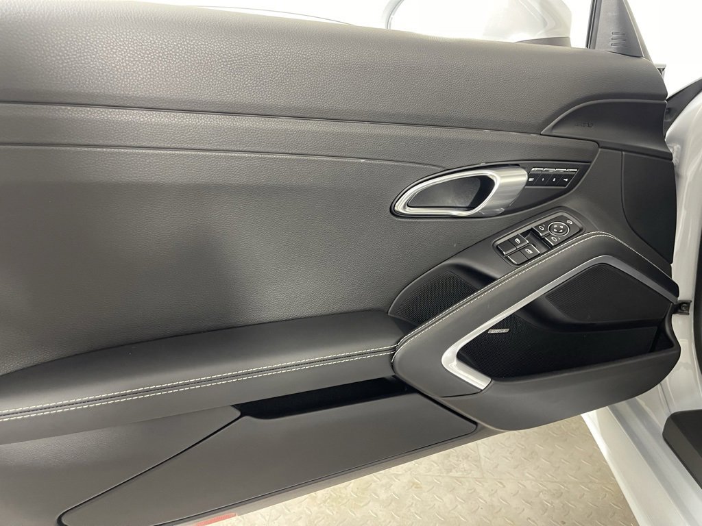 Certified 2024 Porsche 718 Boxster image 28