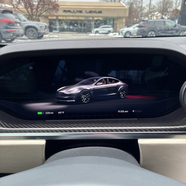 Used 2021 Tesla Model S Plaid image 9