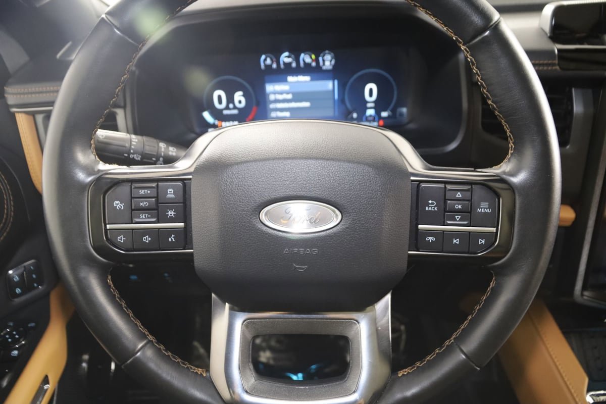 Used 2023 Ford Expedition Platinum AWD/4WD image 40