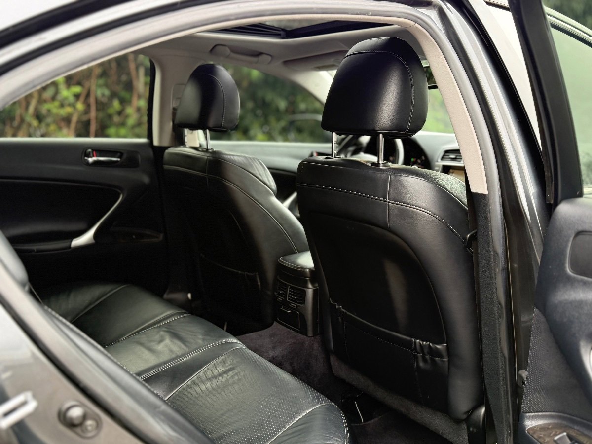 Used 2010 Lexus IS 250 image 12