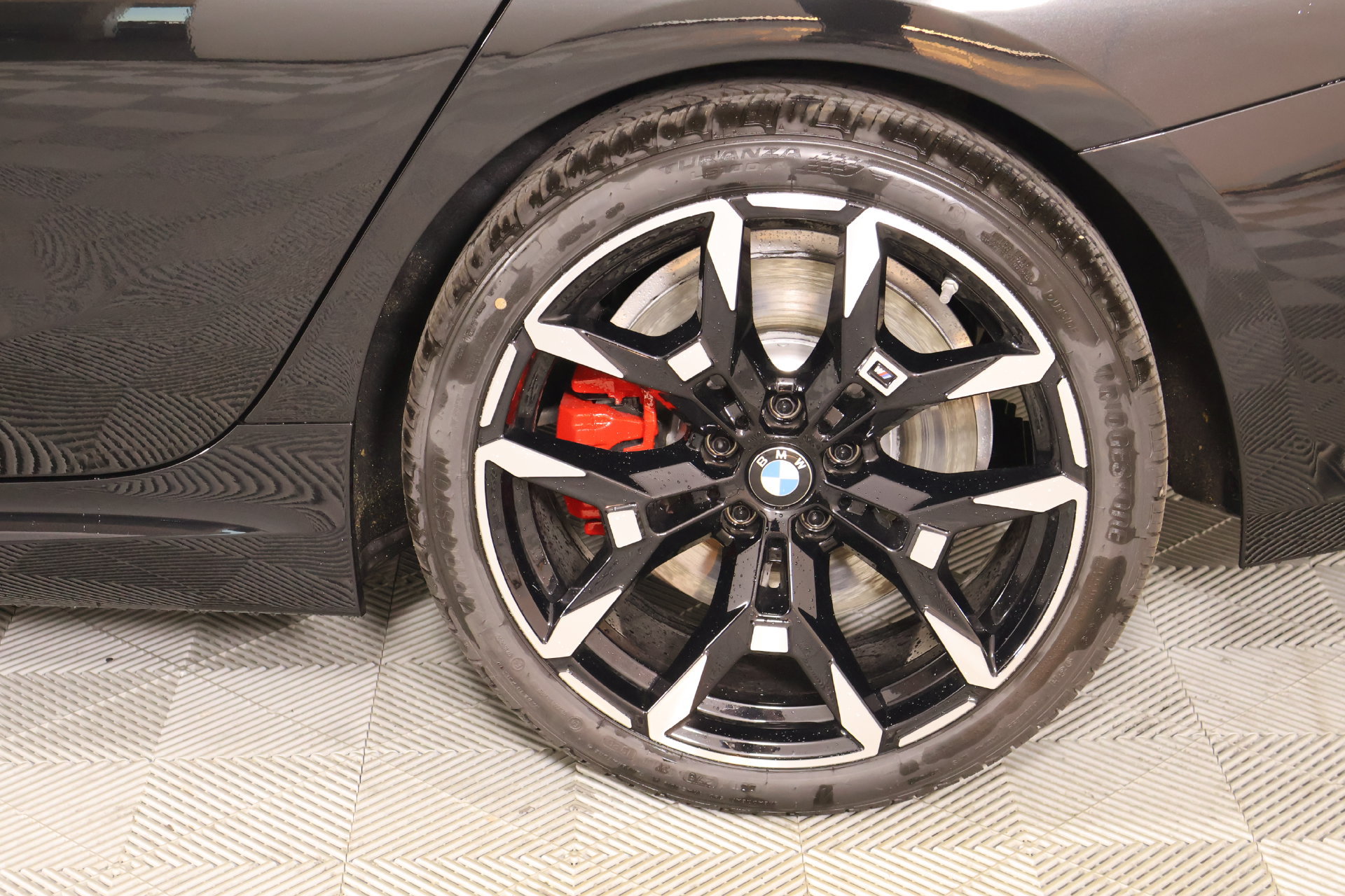 New 2026 BMW 330i xDrive Sedan w/ M Sport Package AWD/4WD image 19