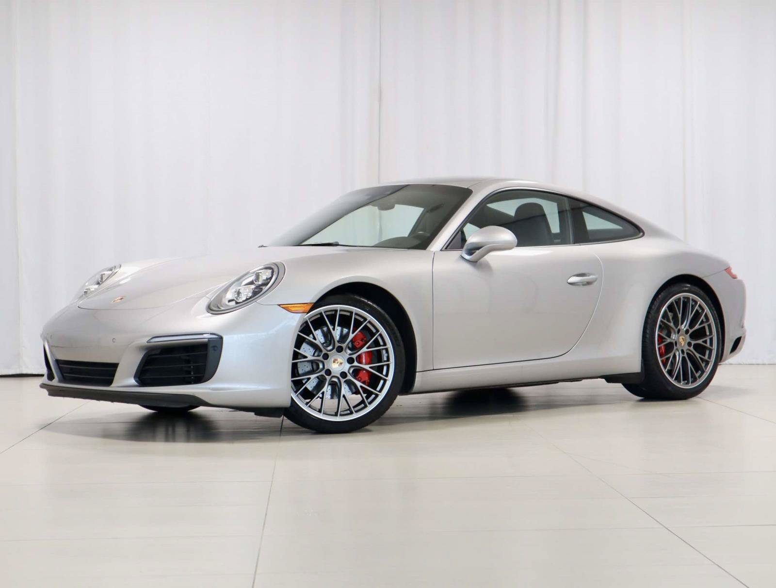 Used 2018 Porsche 911 Carrera S RWD video 1