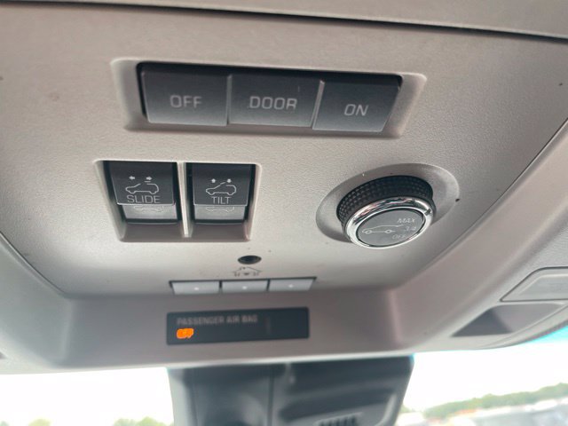 Used 2018 Chevrolet Tahoe LT w/ RST Edition AWD/4WD image 43